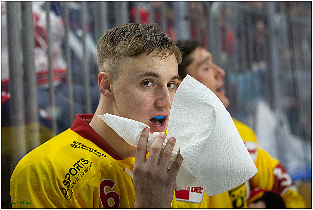 PENNY DEL; Koelner Haie- Duesseldorfer EG; Koeln, 16.12.2022